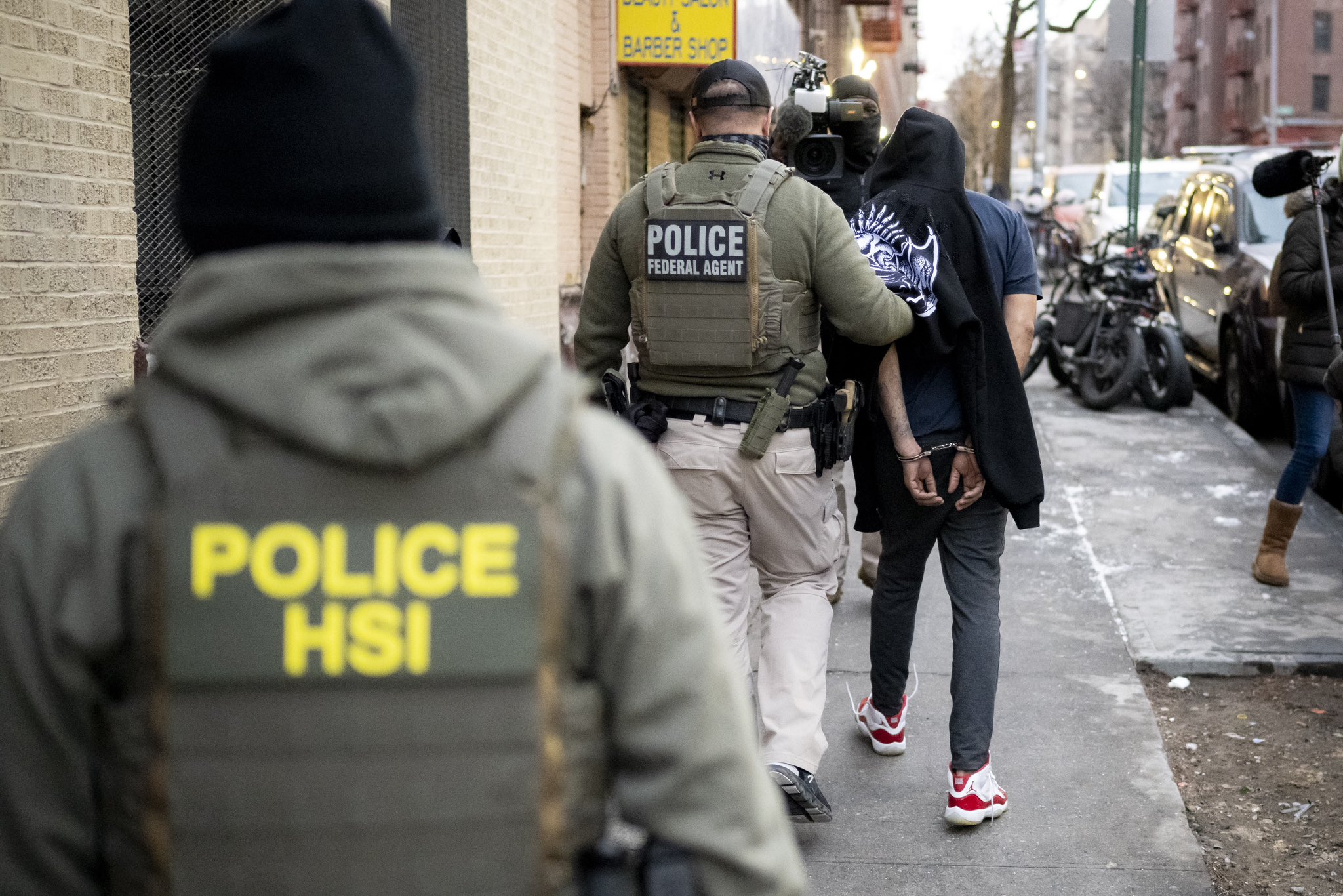 ICE ha arrestado a más de 5,500 personas en siete días.