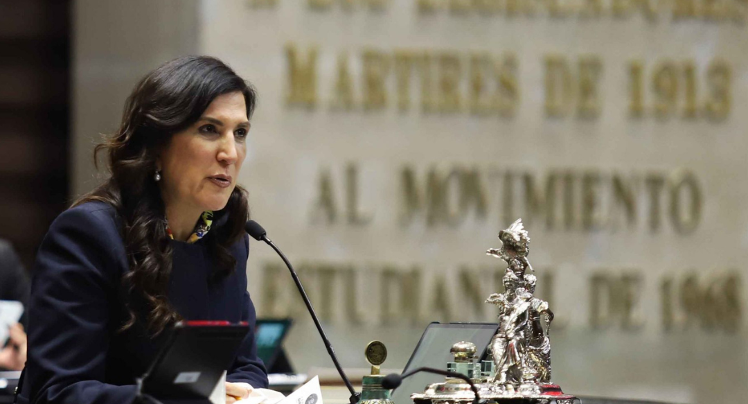 Kenia López Rabadán