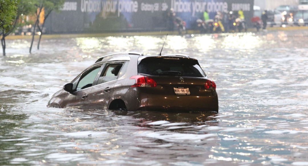 Lluvias fuertes: ¿Qué hacer si transitas por una calle inundada para no ...