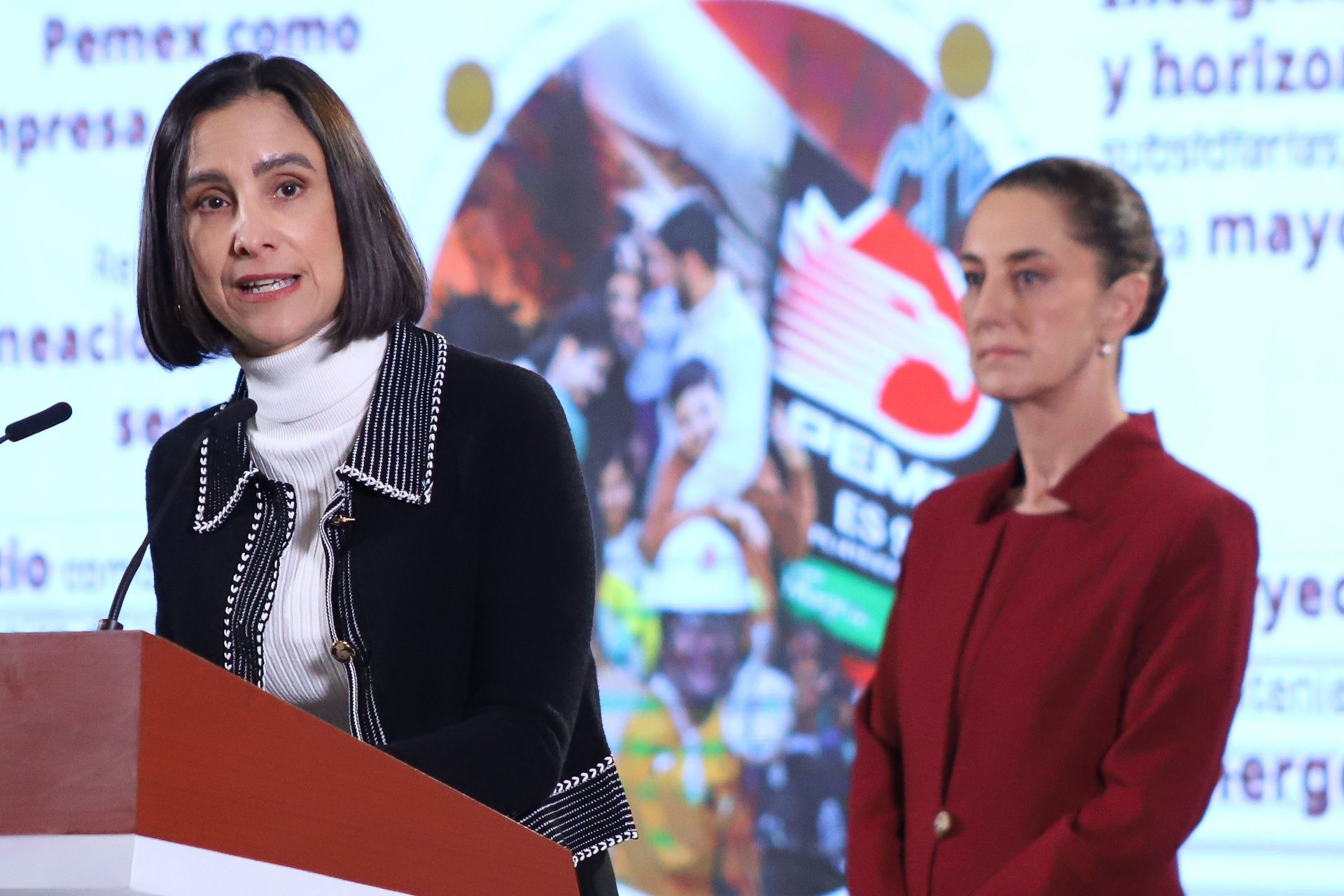 Luz Elena González y Claudia Sheinbaum