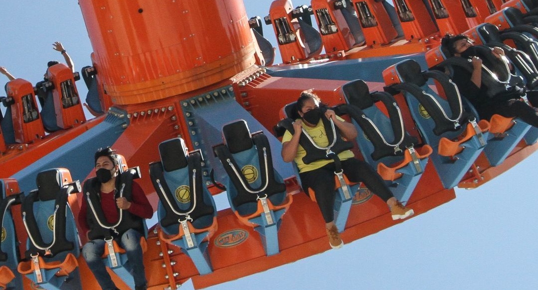 Muere Un Joven En Six Flags Denuncian Que Tardaron Mucho Tiempo En Atenderlo Guillermo Ortega