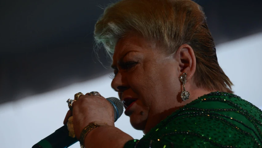 Murió Paquita la del Barrio: famosos lamentan su fallecimiento