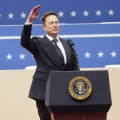 Elon Musk hizo un saludo fascista