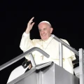 Crisis respiratoria pone en alerta al Papa tras broncospasmo inesperado