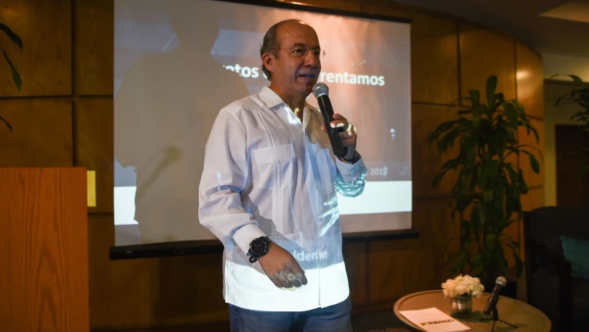 Envía Felipe Calderón Buenos deseos a Gobierno de Sheinbaum