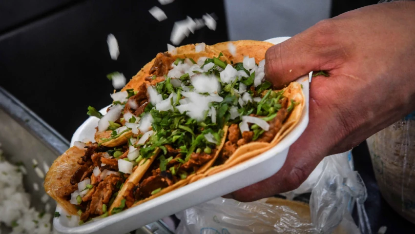tacos de pastor a 1 peso