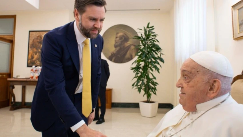 J.D. Vance visitó al papa Francisco J.D. Vance visitó al papa Francisco
