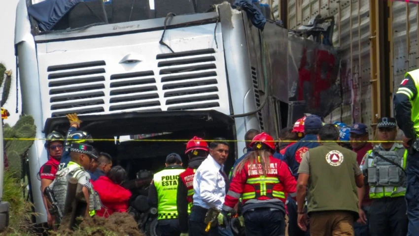Videos, reclamos y tragedia: Las claves detrás del choque de tren y autobús en Atlacomulco