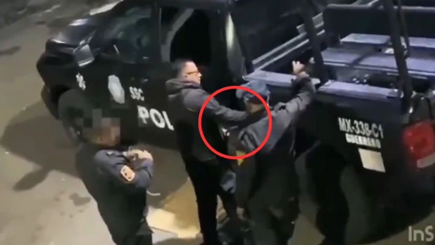 VIDEO| Captan a policías robando gasolina de patrullas: ¿sancionará la SSC CDMX?