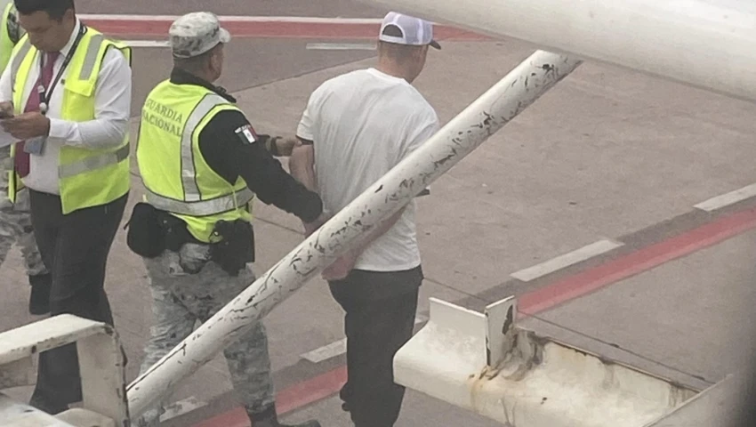 Pasajero intentó desviar avión de Volaris Pasajero intentó desviar avión de Volaris