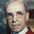 Papa Pío XII, funeral, vaticano, explosión, cuerpo