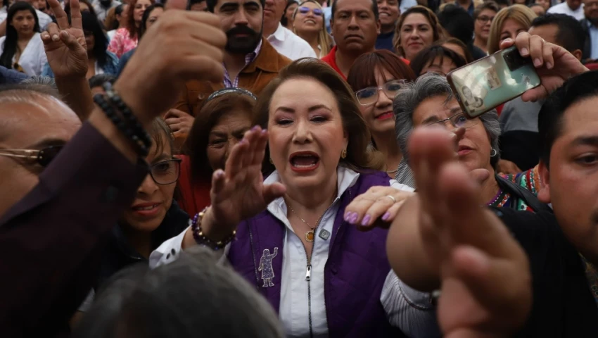 Yasmín Esquivel Yasmín Esquivel