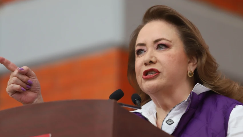 yazmin esquivel
