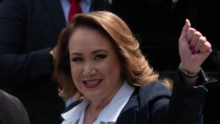 Yasmín Esquivel Yasmín Esquivel