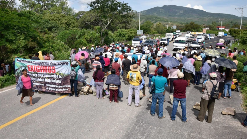 Acuerdo con productores de maíz Acuerdo con productores de maíz