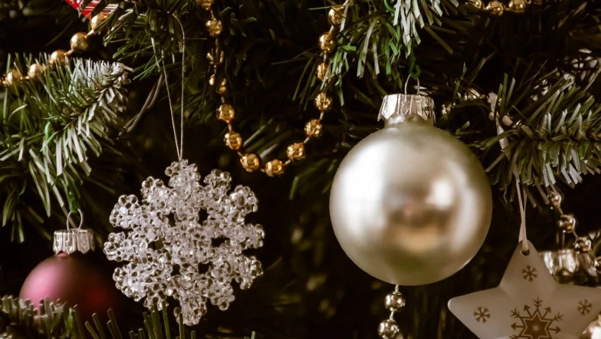 Adornos navideños desde 10 pesos