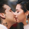 Nodal y Angela Aguilar beso