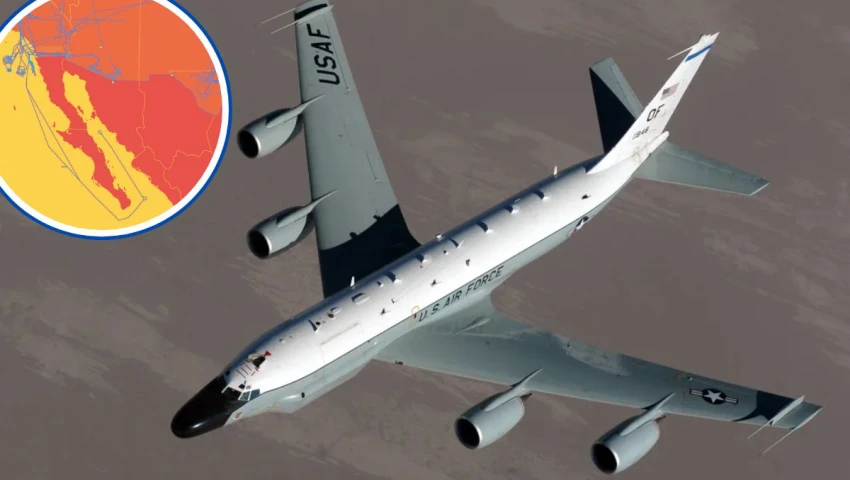 El avión espía RC-135 Rivet Joint sobrevoló la frontera.