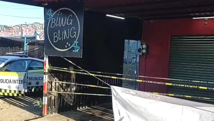 Bar Bling Bling Bar Bling Bling