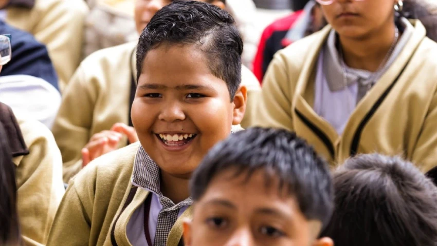 Beca Rita Cetina para secundaria