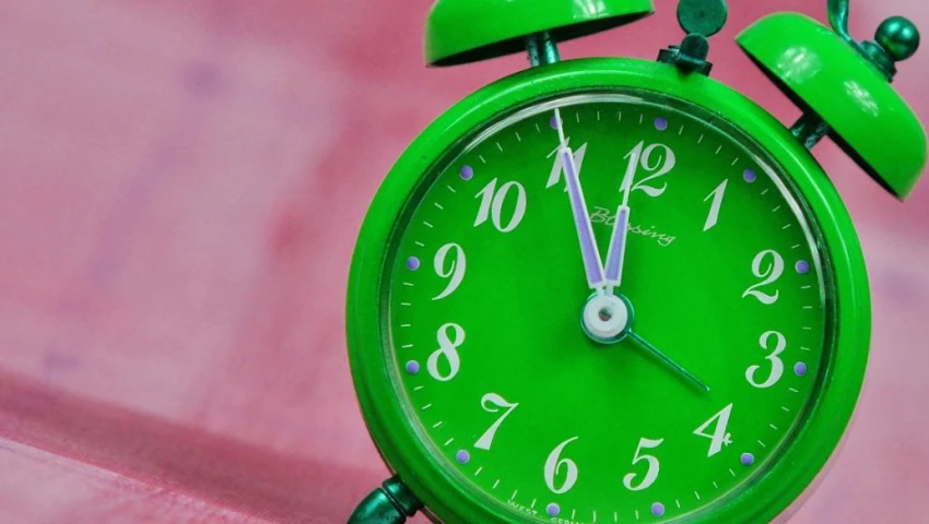 cambio el horario sabado 6 de abril
