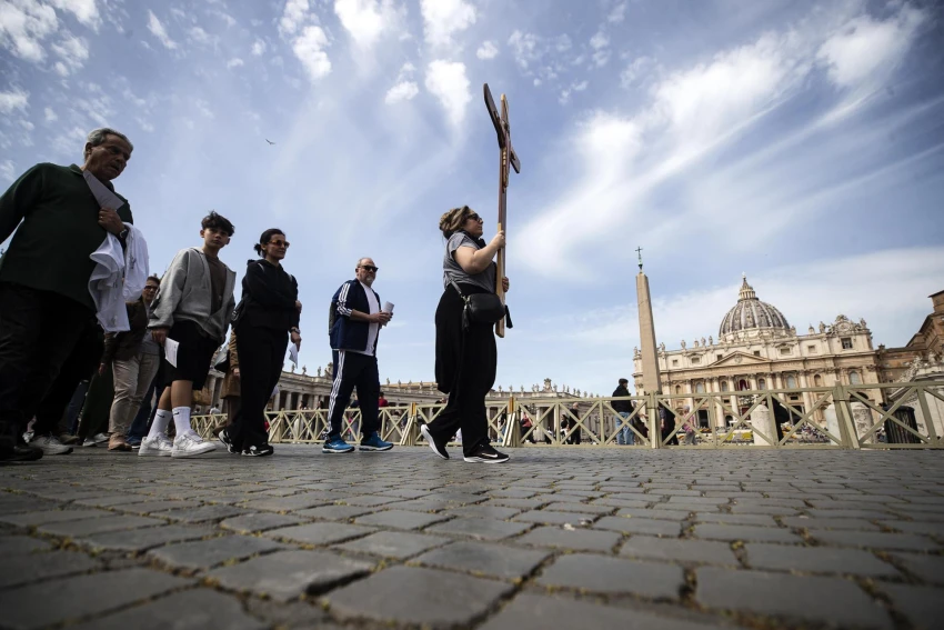 Así despide el Vaticano a un Papa