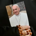 ¿Cómo está el papa Francisco hoy, 4 de marzo? Estado de salud tras episodios críticos