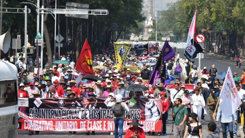 CNTE, paro de maestros, mexico, zocalo, 15 de mayo