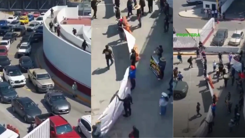 CNTE bloquea la garita El Chaparral, en Tijuana. CNTE bloquea la garita El Chaparral