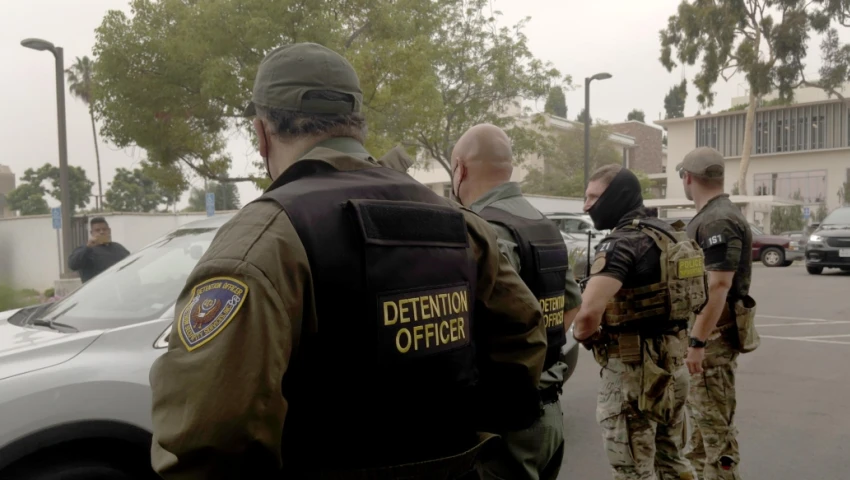 Reducen detenciones del ICE Agentes del ICE