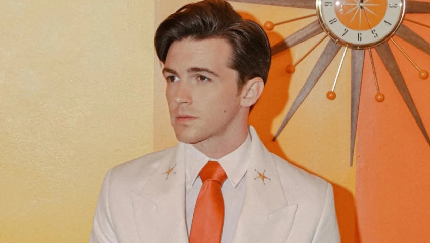 Drake Bell se molesta en Six Flags