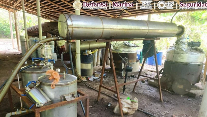 En FOTOS: Decomiso millonario en narcolaboratorio de Chiapas y bodega química en Guerrero