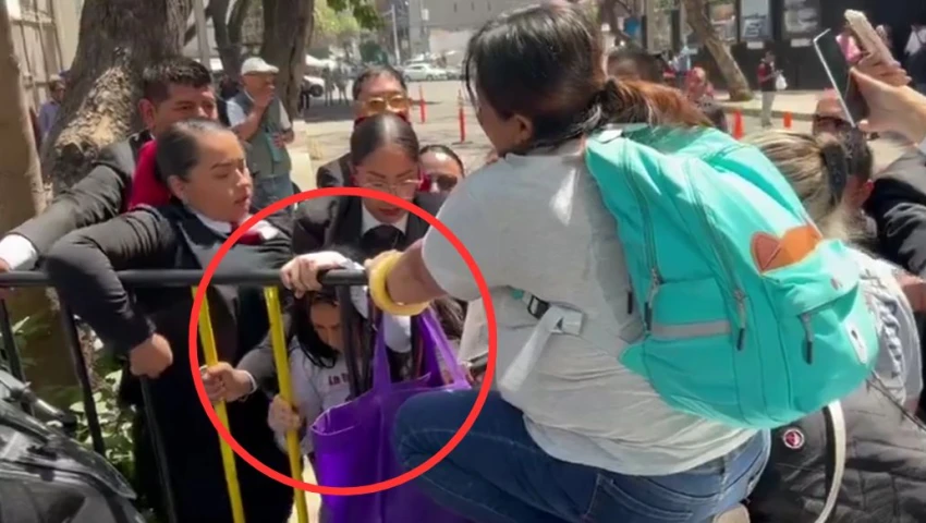 Encapsulan a madre buscadora frente al Senado: así fue la protesta