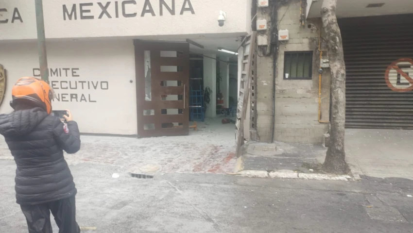 Enfrentamiento en sindicato de Pemex deja lesionados