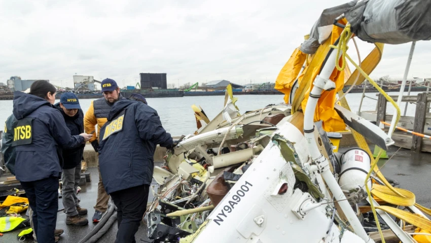 Helicóptero cae en Río Hudson Helicóptero cae en Río Hudson