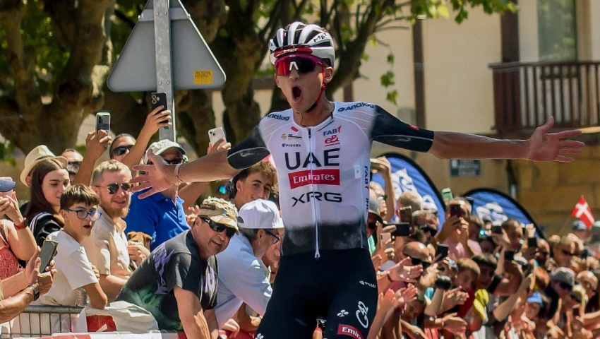 Isacc del Toro gana el Circuito de Getxo Isacc del Toro gana el Circuito de Getxo