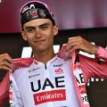 Isaac del Toro pierde la maglia rosa: Así le fue en la penúltima etapa del Giro de Italia 2025