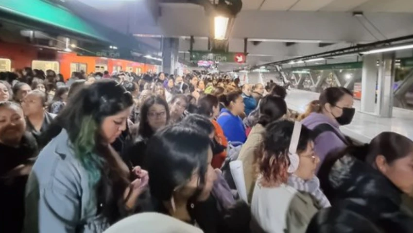 Metro CDMX Línea 8 del Metro