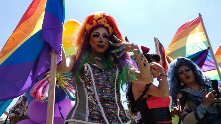 Los looks más impactantes y elaborados del Pride CDMX 2025: Celebran la diversidad en Reforma