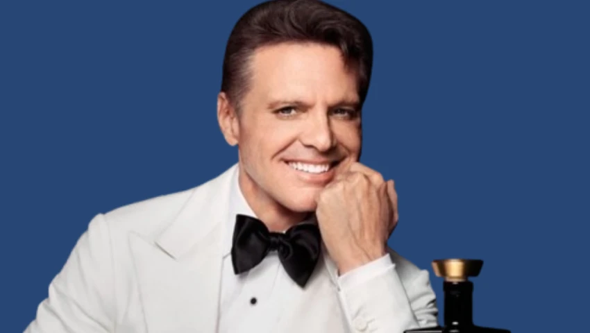 Luis Miguel reaparece más guapo que nunca
