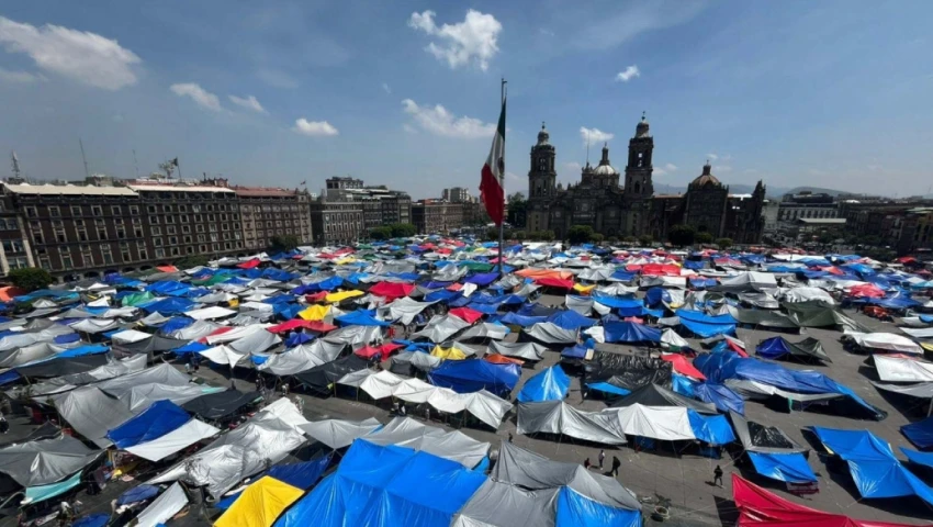 CNTE, plantón, Zócalo, maestros, campamento