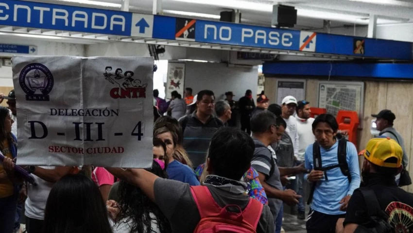 Maestros de la CNTE protestan en el Metro CDMX: Usuarios entran gratis en estas estaciones
