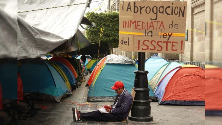 Maestros levantan plantón en el Zócalo CDMX: ¿Se viene un paro indefinido?