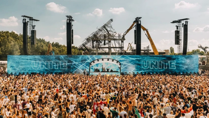 Muere mujer canadiense en primer día de Tomorrowland 2025: Esto se sabe