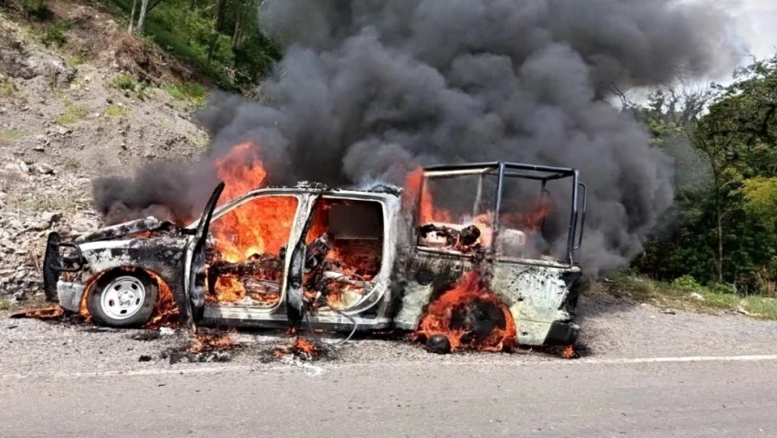 Mueren policías calcinados