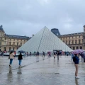Robo en el museo del Louvre Museo del Louvre