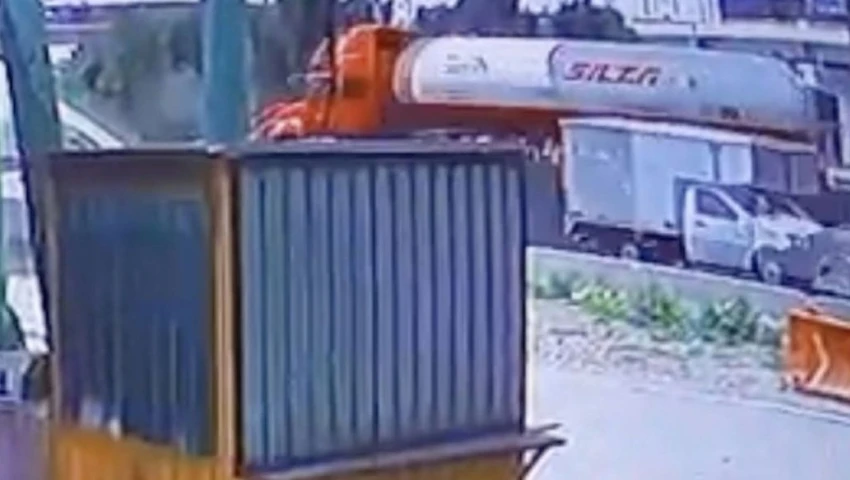 NUEVOS VIDEOS revelan segundos antes de la explosión en Iztapalapa: la pipa iba a velocidad moderada