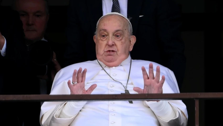 Papa Francisco sale del hospital Papa Francisco sale del hospital