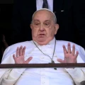 Papa Francisco sale del hospital Papa Francisco sale del hospital