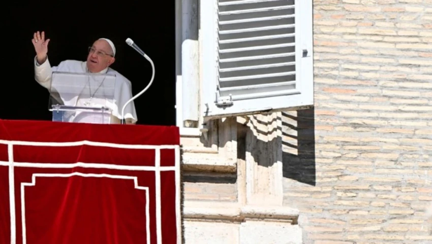 "No podemos cerrar la puerta a los migrantes", afirma el Papa Francisco tras el fallo judicial en Italia